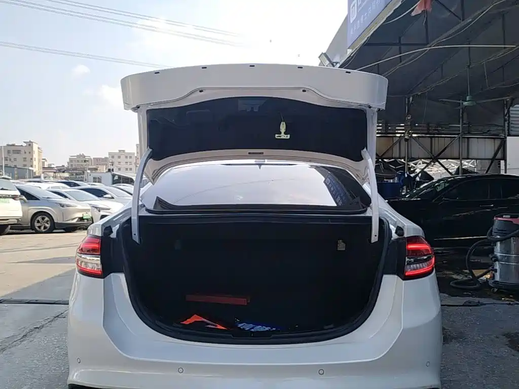 Ford Mondeo — миниатюра 19