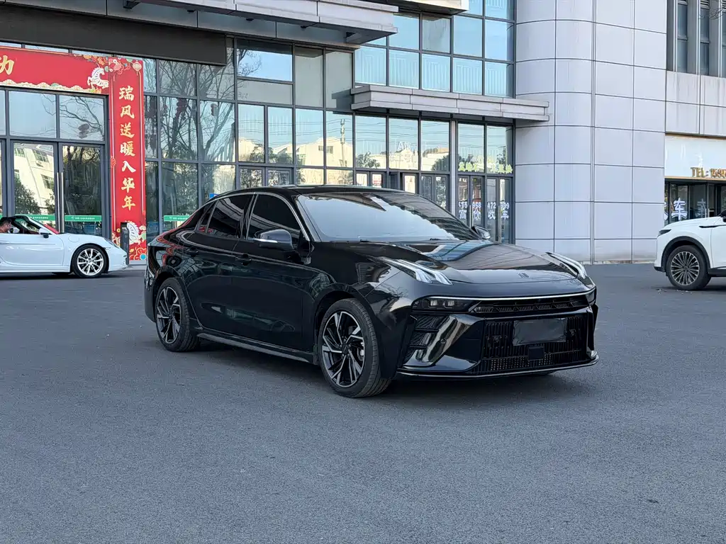 Lynk & Co 03 2023