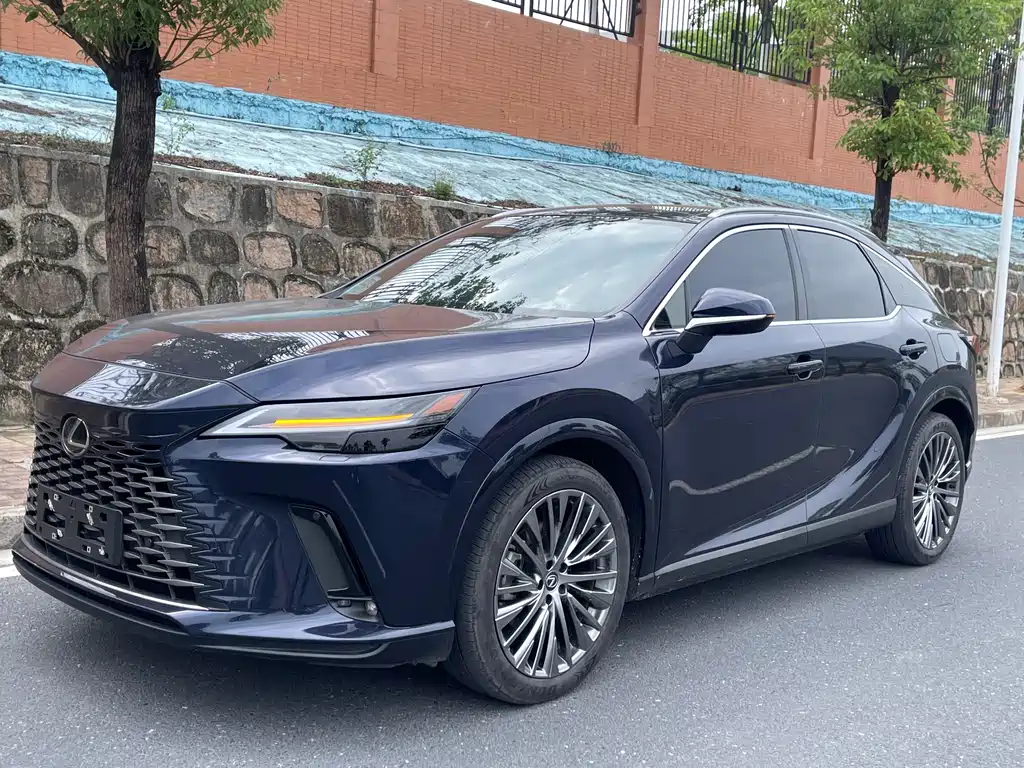 Lexus RX 2024
