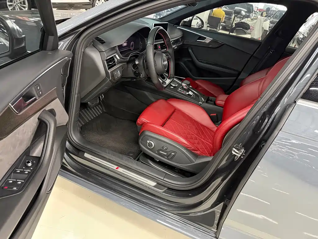 Audi S4 — миниатюра 5