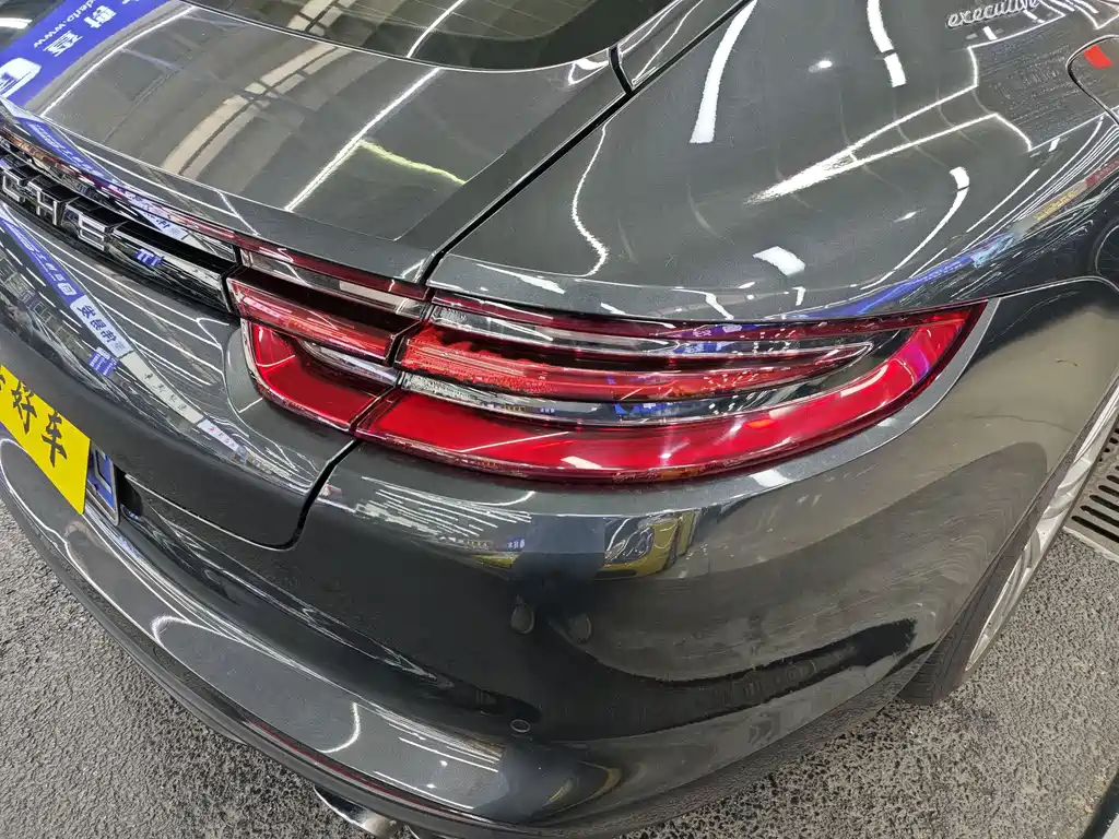 Porsche Panamera — миниатюра 24