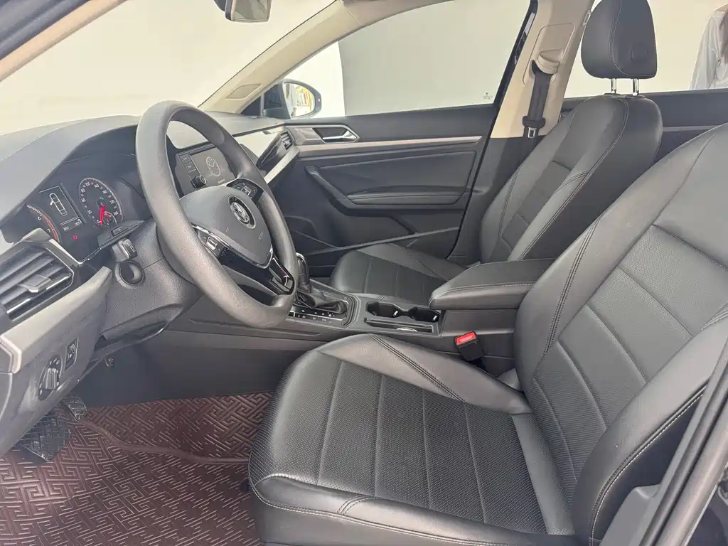 Volkswagen Lavida — миниатюра 6