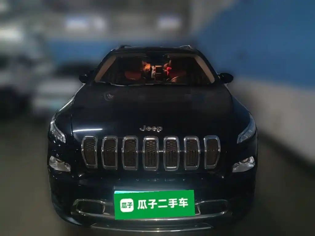 Jeep Cherokee — миниатюра 2