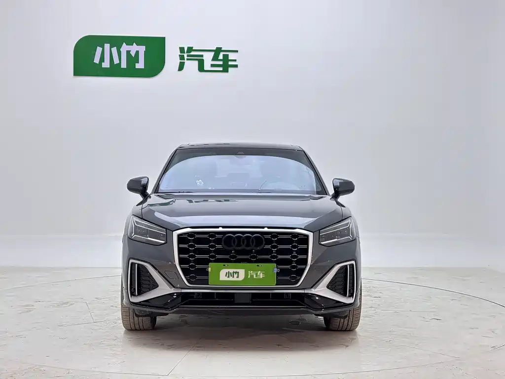 Audi Q2L 2022 35 TFSI Fashion