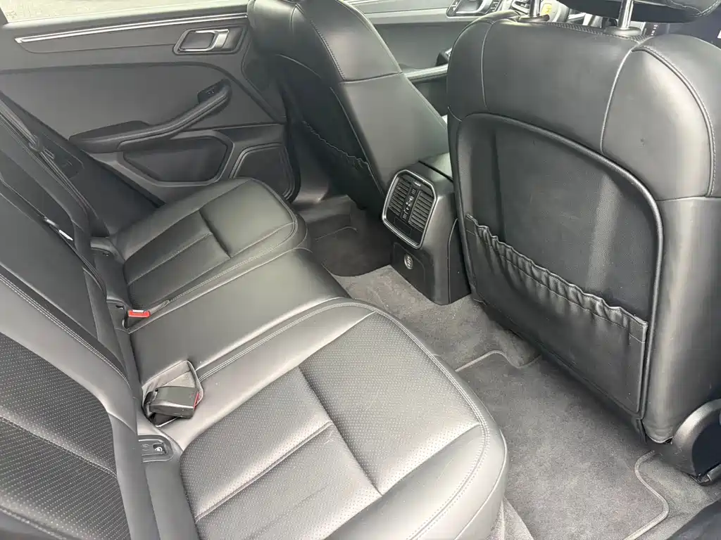 Porsche Macan — миниатюра 17
