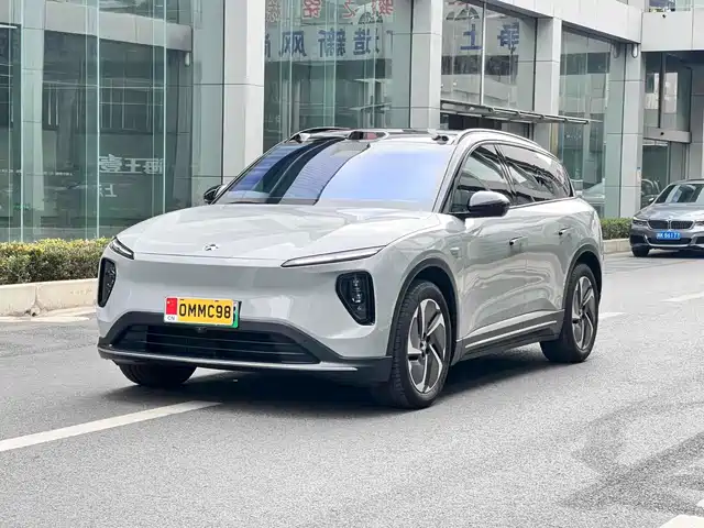 2025 Nio ES6