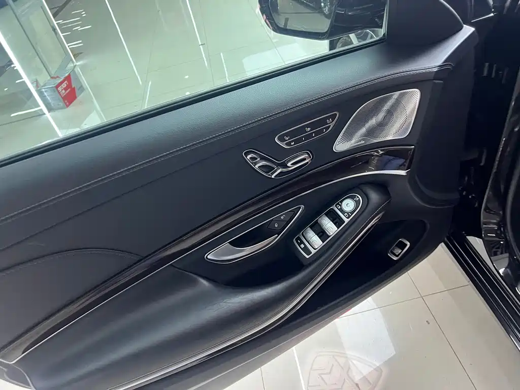 Mercedes-Benz S-Class — миниатюра 5