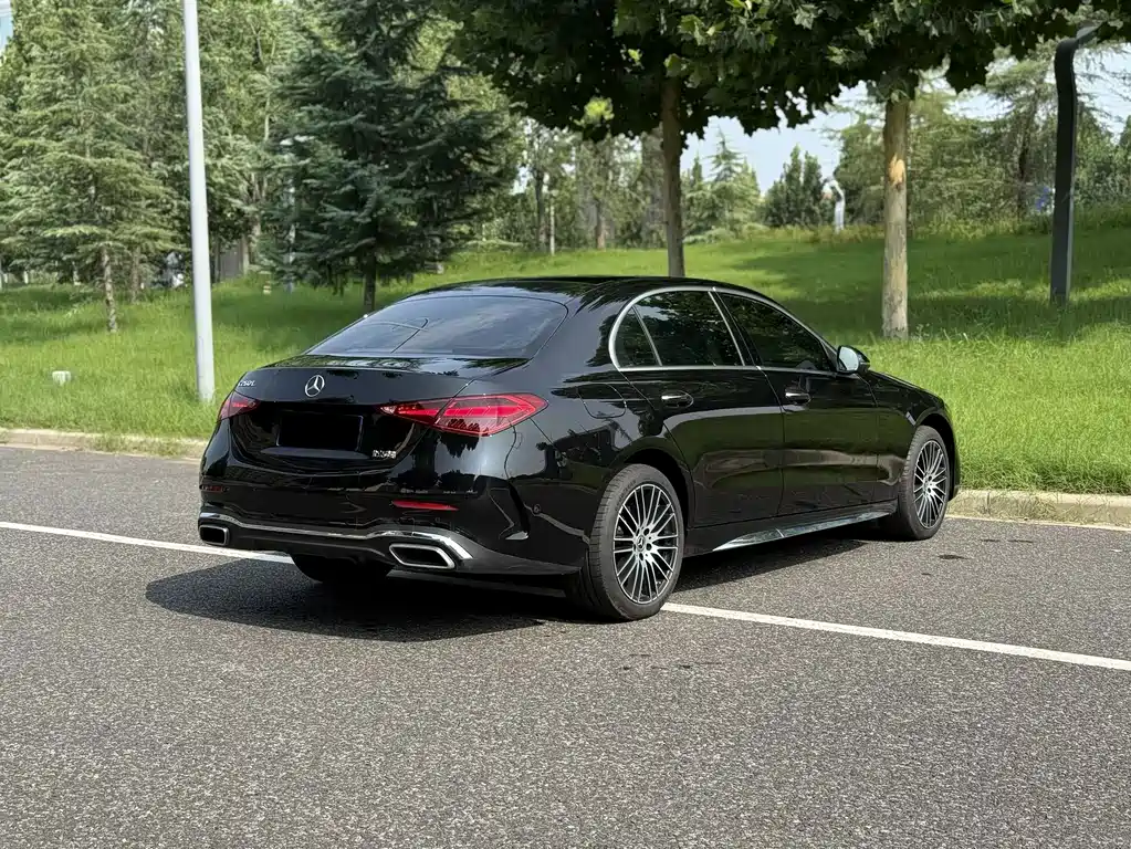 Заказать Mercedes-Benz C-Class 2026 года за 5 007 059 ₽  из Китая