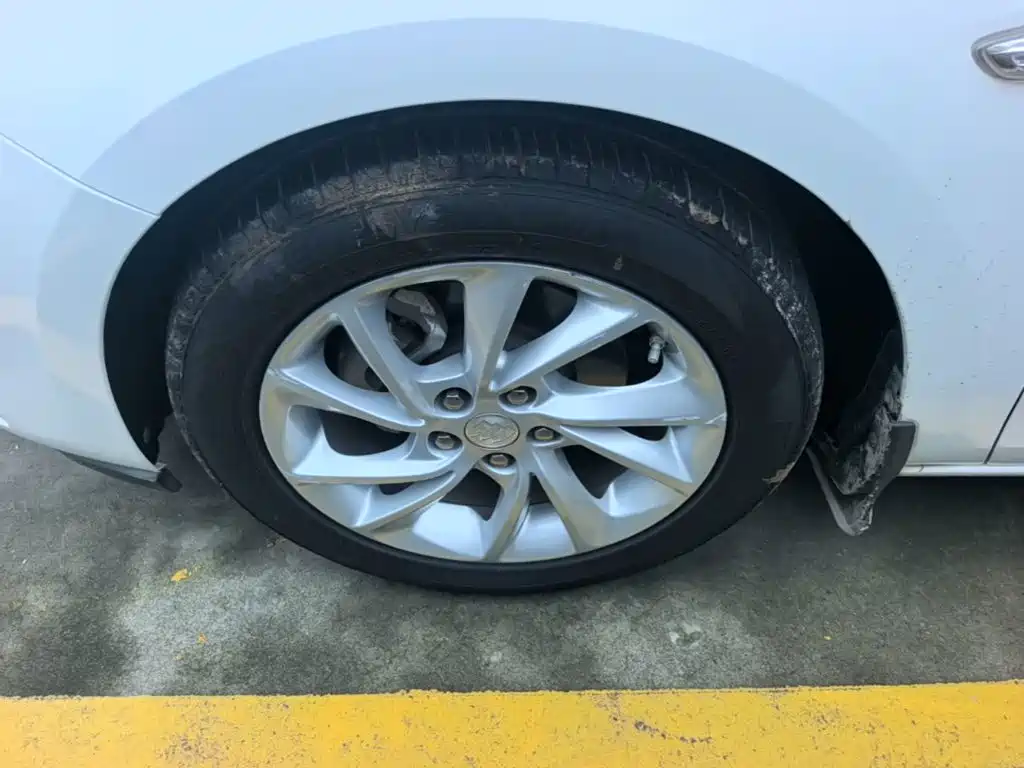Buick Verano — миниатюра 23