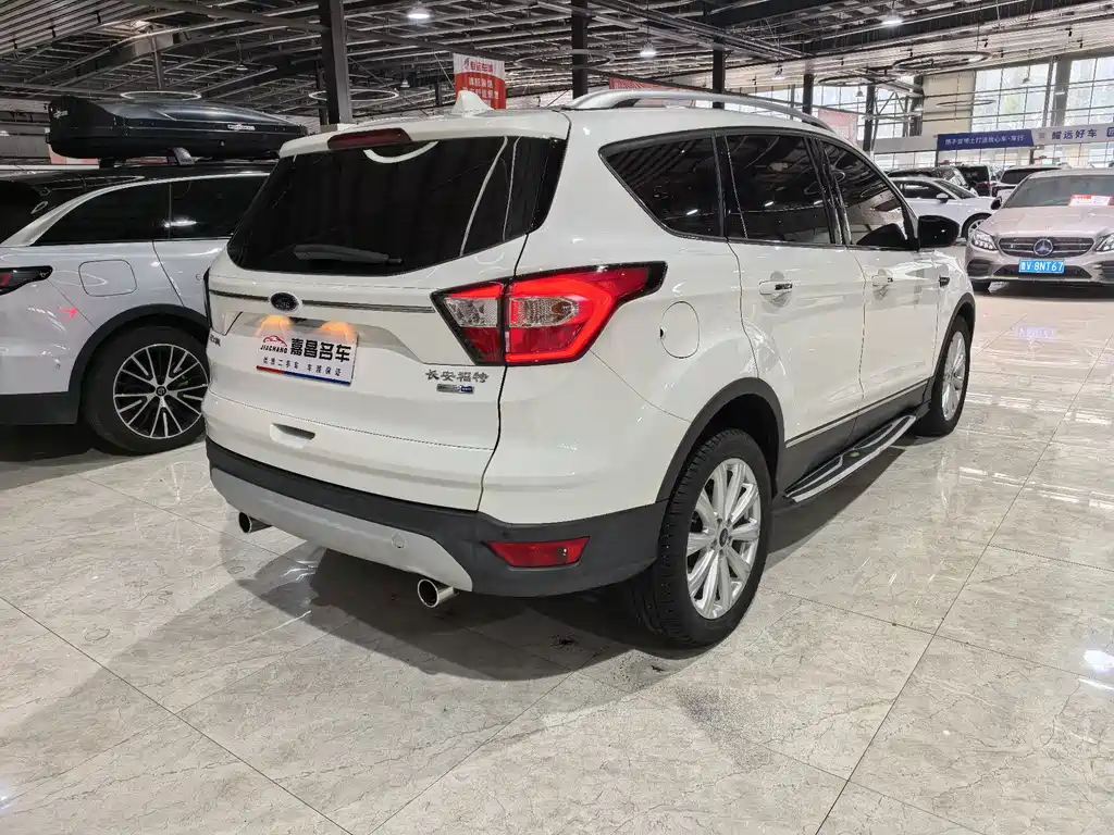 Ford Kuga — миниатюра 2