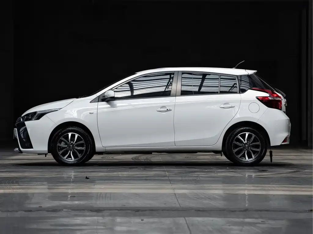 TOYOTA YARIS L ZHIXUAN