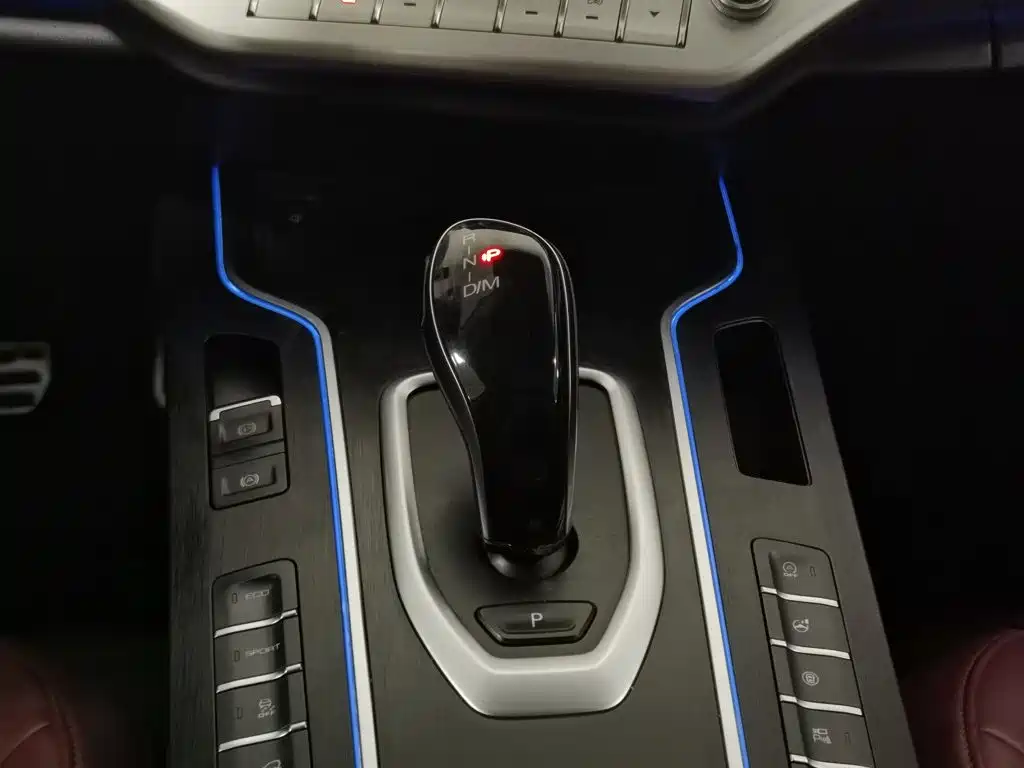 Wey Wey VV7 GT — миниатюра 13