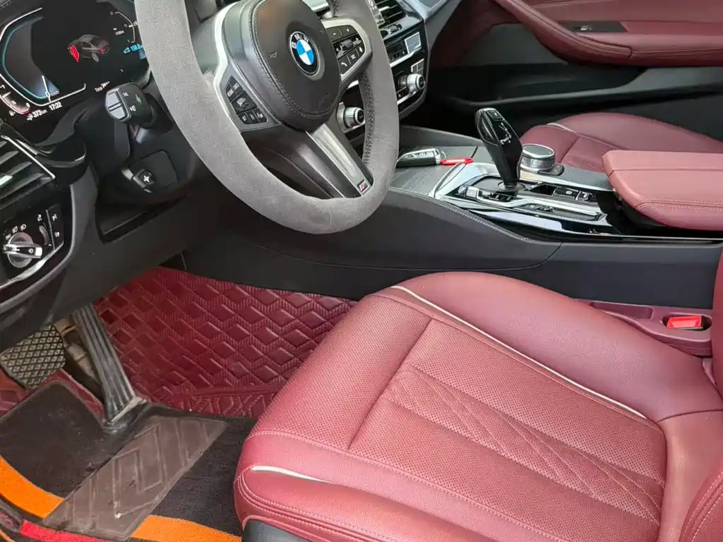 BMW 5 Series New Energy — миниатюра 11