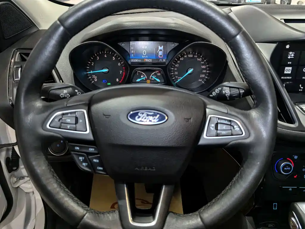 Ford Kuga — миниатюра 7