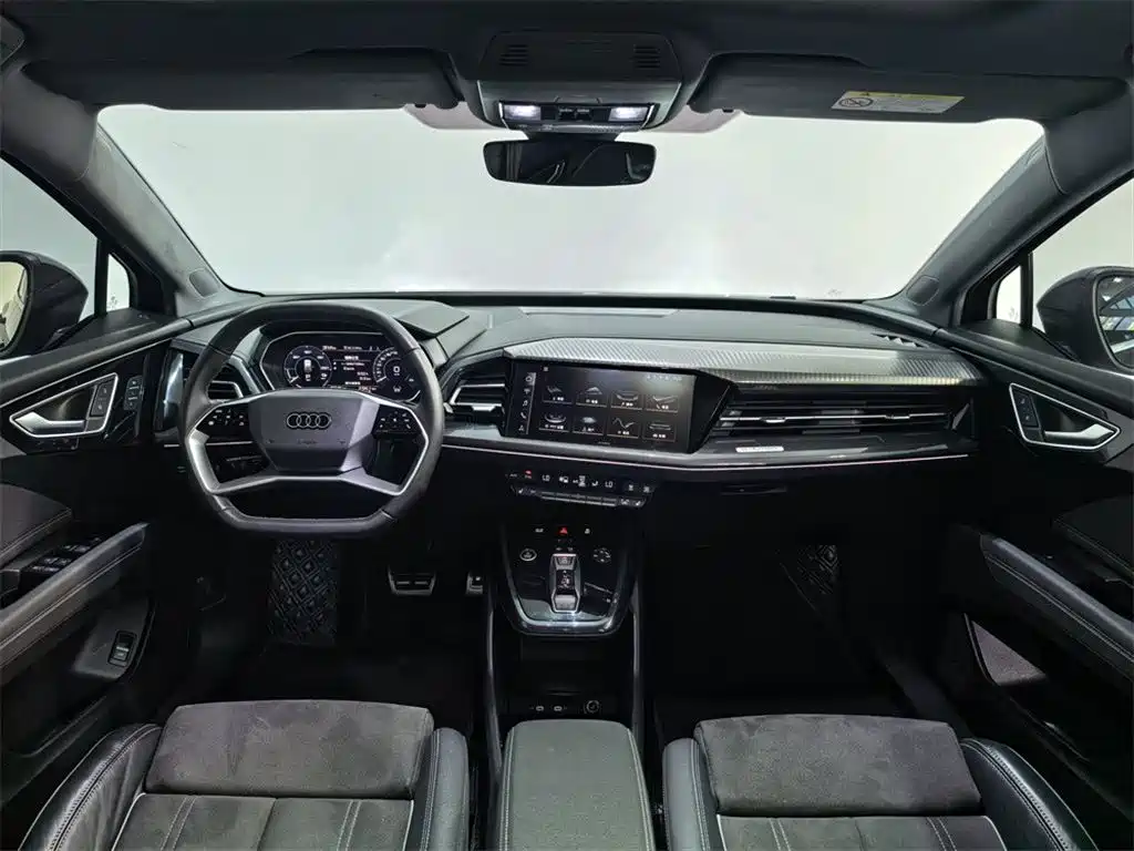 Audi Q4 e-tron — миниатюра 6