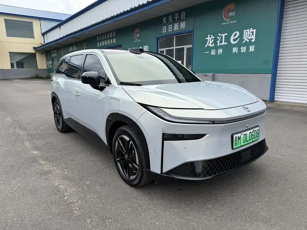 Toyota bZ3X — миниатюра 3