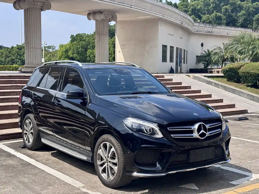 Mercedes-Benz GLE (Import) — миниатюра 3