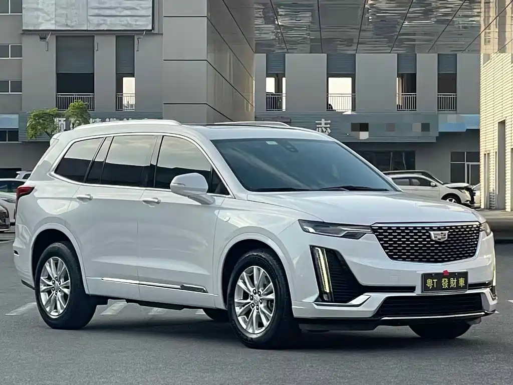 Cadillac XT6 — миниатюра 3