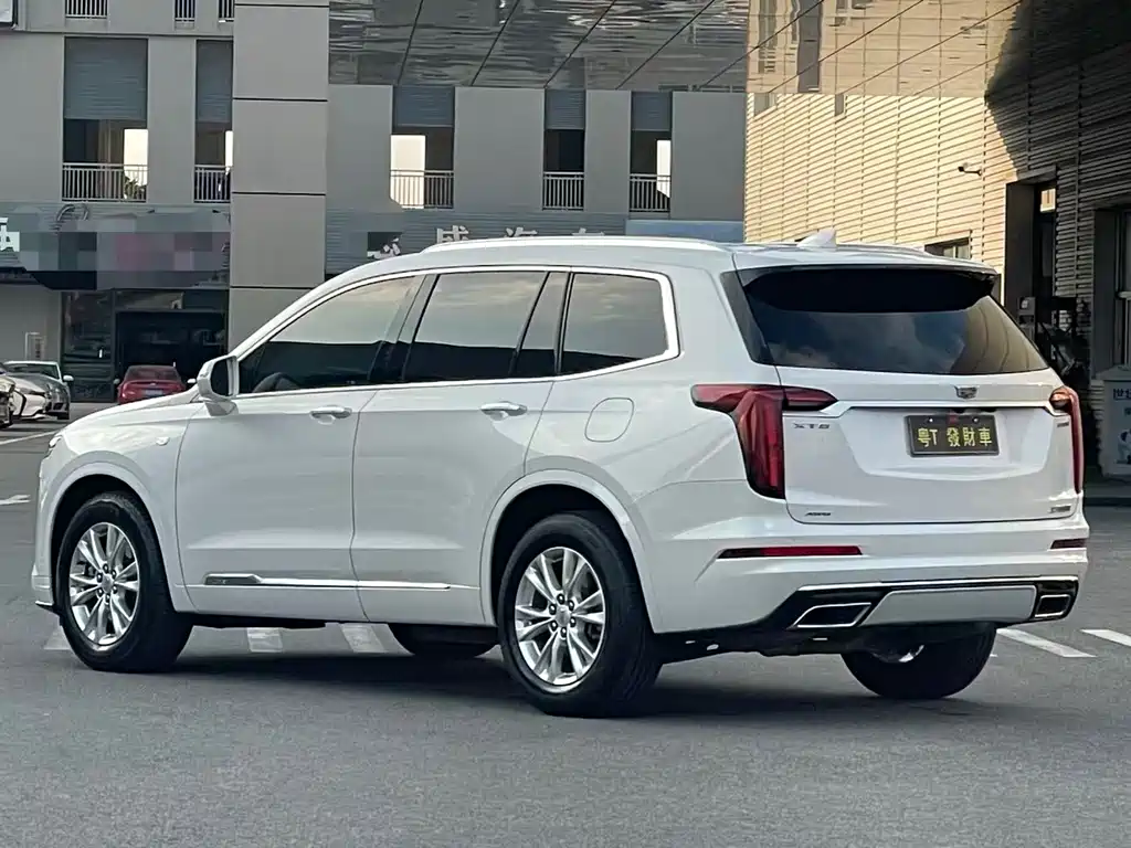 Cadillac XT6 — миниатюра 9
