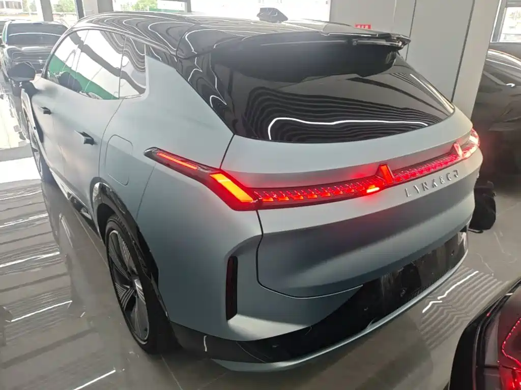 Lynk & Co 08 EM-P — миниатюра 5