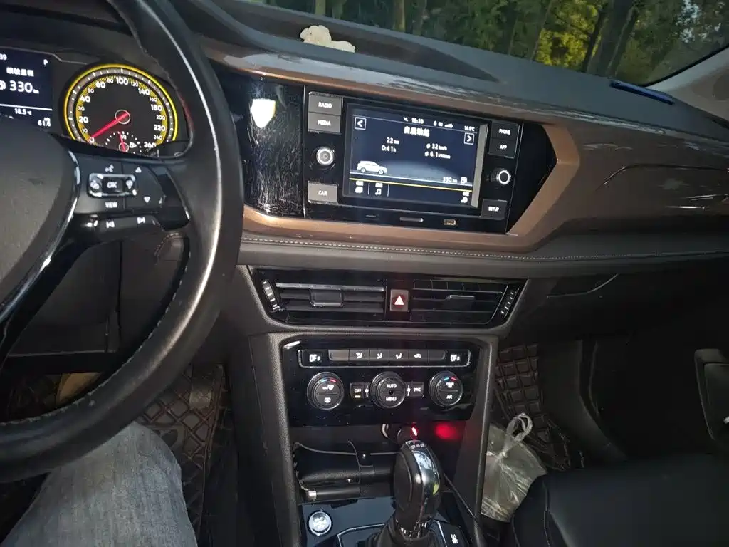 Volkswagen Tharu — миниатюра 9