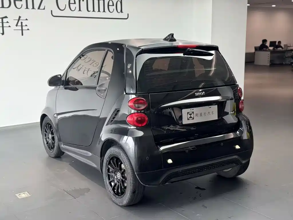 smart Smart Fortwo — миниатюра 12
