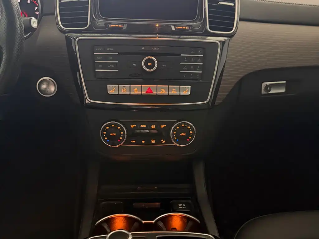 Mercedes-Benz GLE (Import) — миниатюра 13