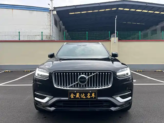 VOLVO  XC90 2021