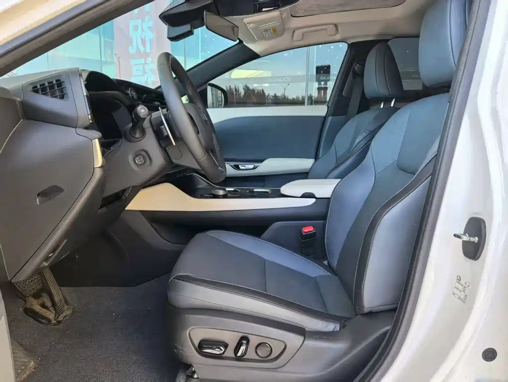 Lexus RZ 2023 450e