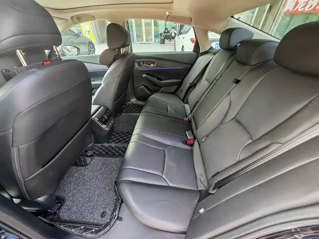 Honda Accord — миниатюра 6