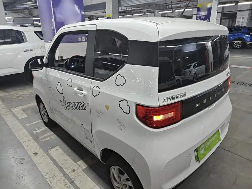 Wuling MINIEV — миниатюра 5