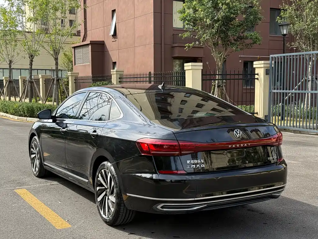 Volkswagen Passat — миниатюра 7