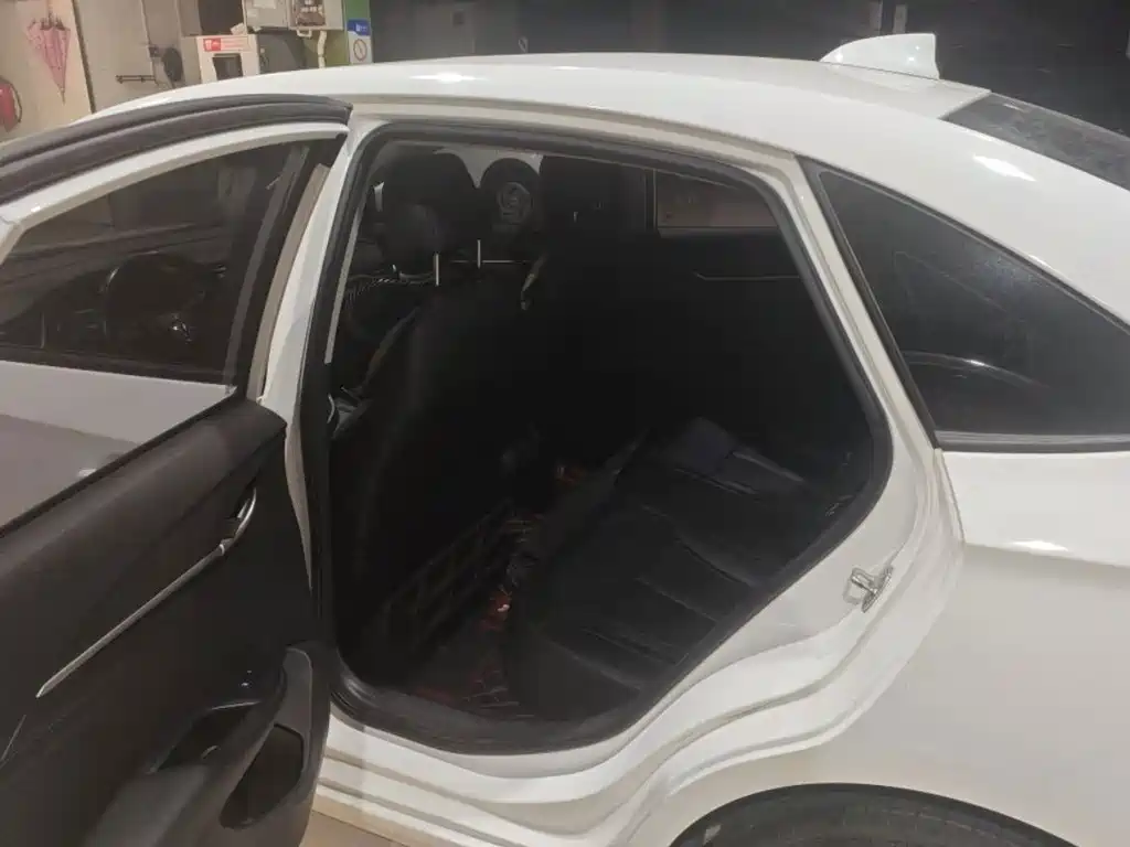 Buick Excelle — миниатюра 4