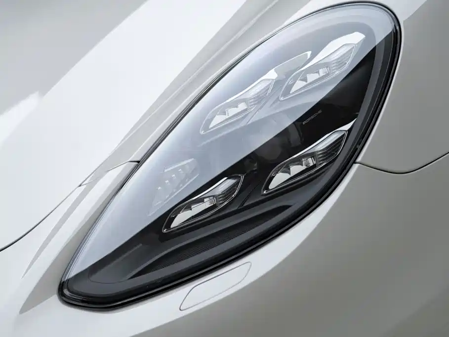 Porsche Panamera — миниатюра 5
