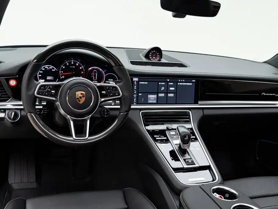 Porsche Panamera — миниатюра 13