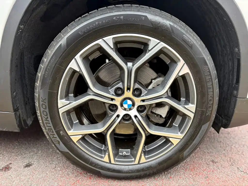 BMW X1 — миниатюра 9