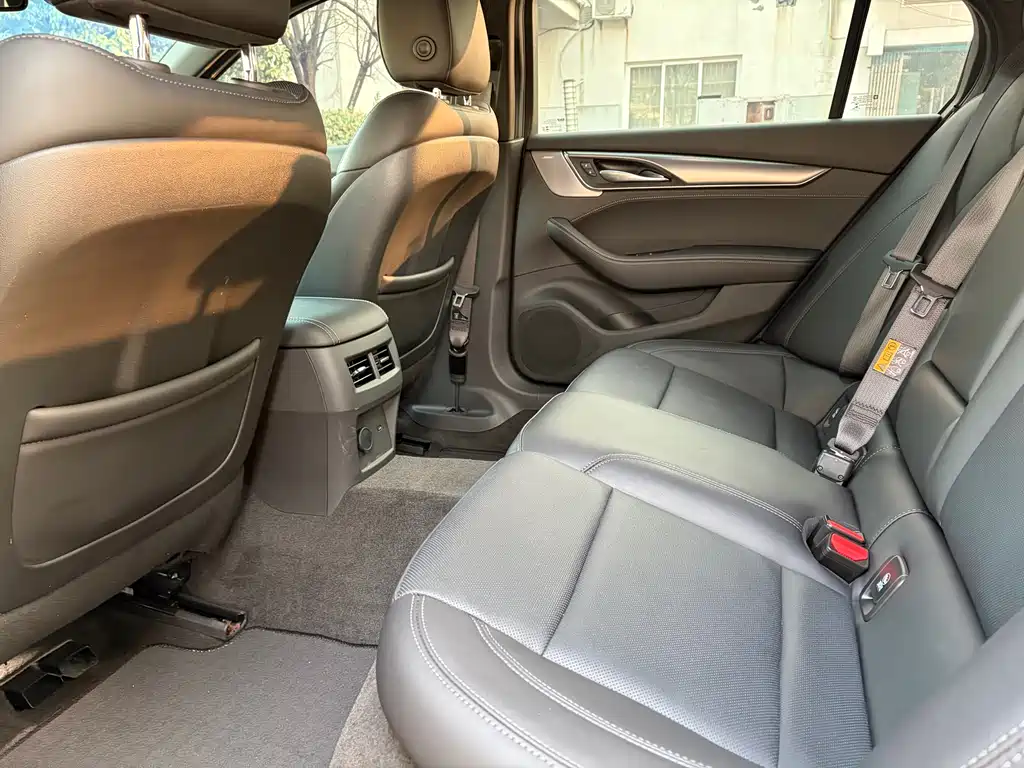 Cadillac CT5 2023 28T Luxury ( Standard )