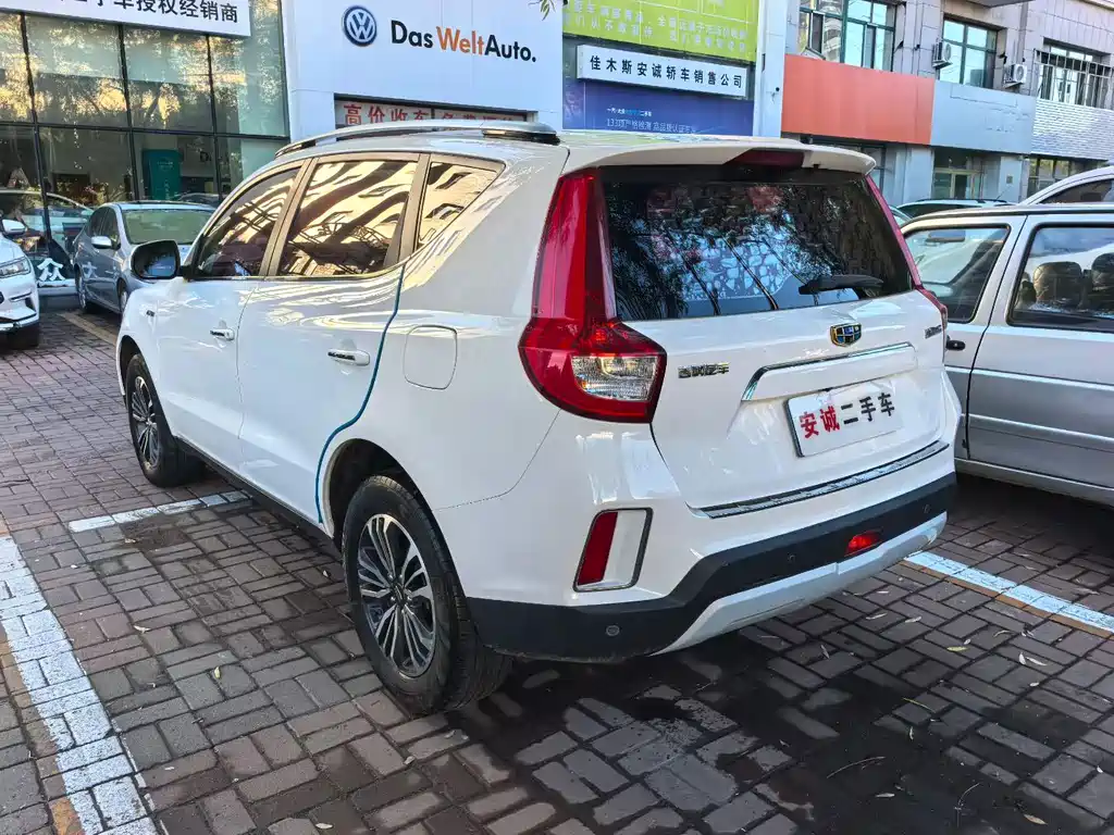Geely Vision X6 — миниатюра 6