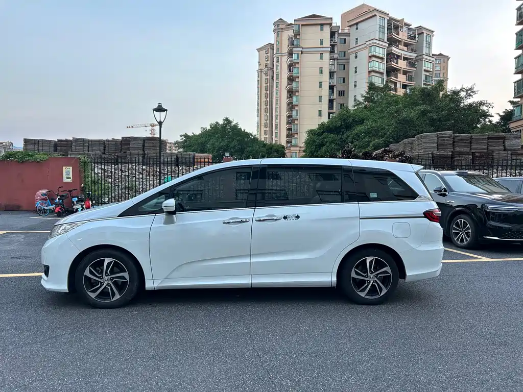 Honda Odyssey — миниатюра 4