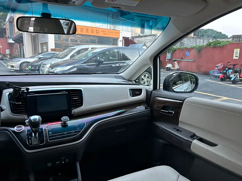 Honda Odyssey — миниатюра 16