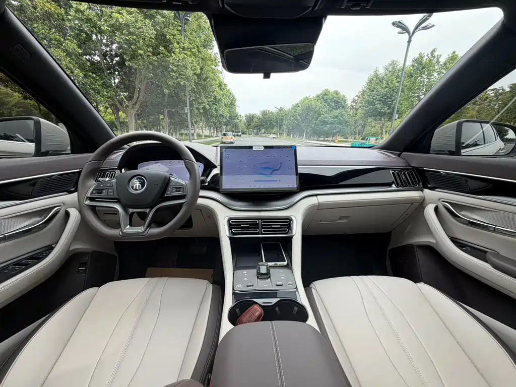 BYD Song Plus PLUS 2025 DM-i 112KM Luxury