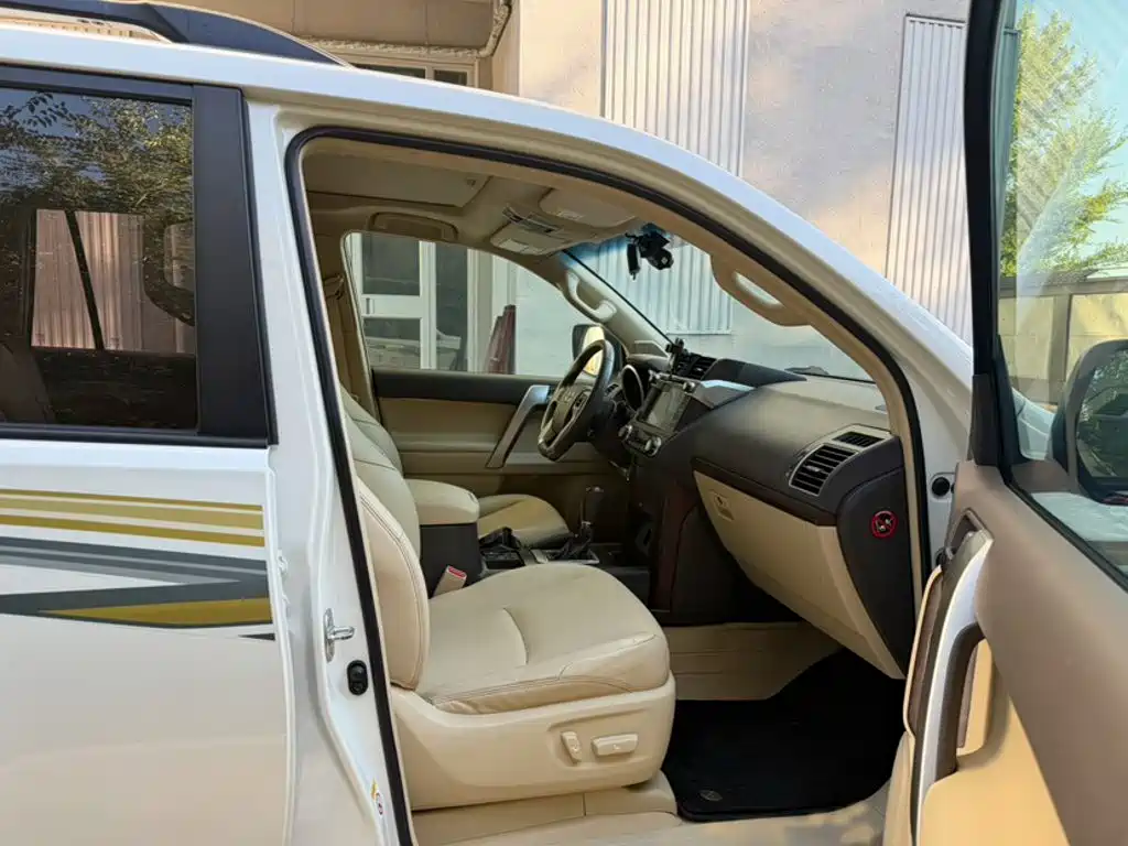 Toyota Prado — миниатюра 14