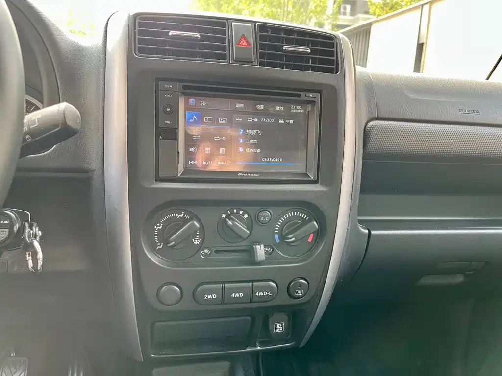 Suzuki Jimny — миниатюра 24
