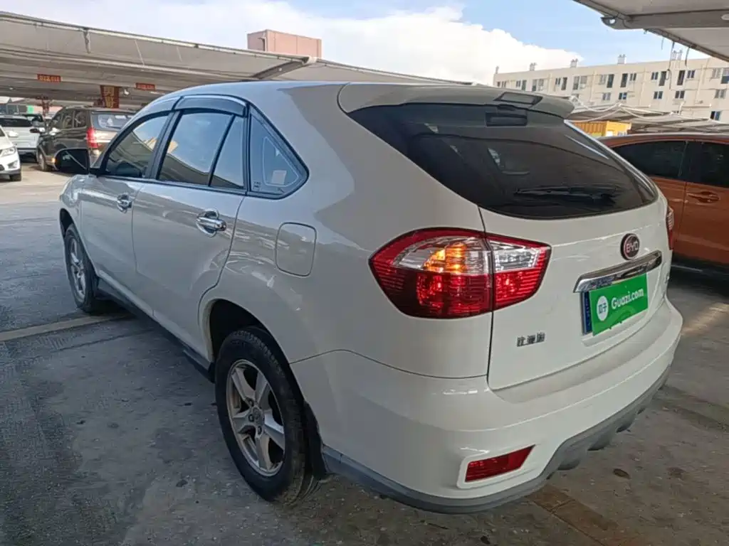 BYD S6 — миниатюра 5