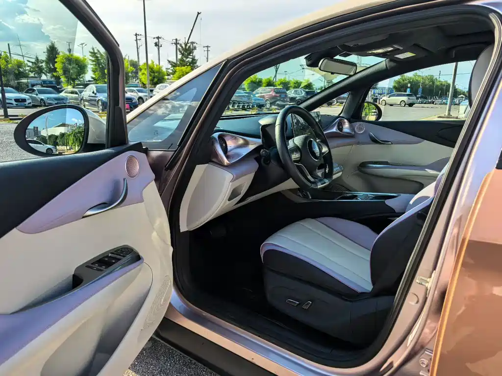 BYD Dolphin — миниатюра 8