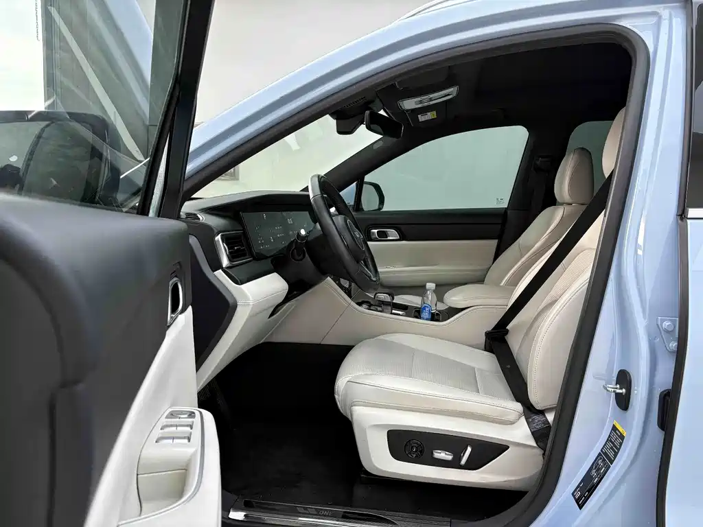 Li Auto Li ONE — миниатюра 4