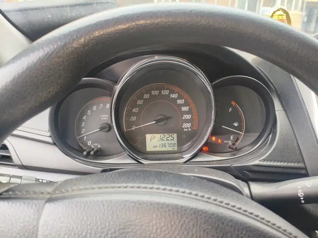 Toyota Yaris L — миниатюра 12