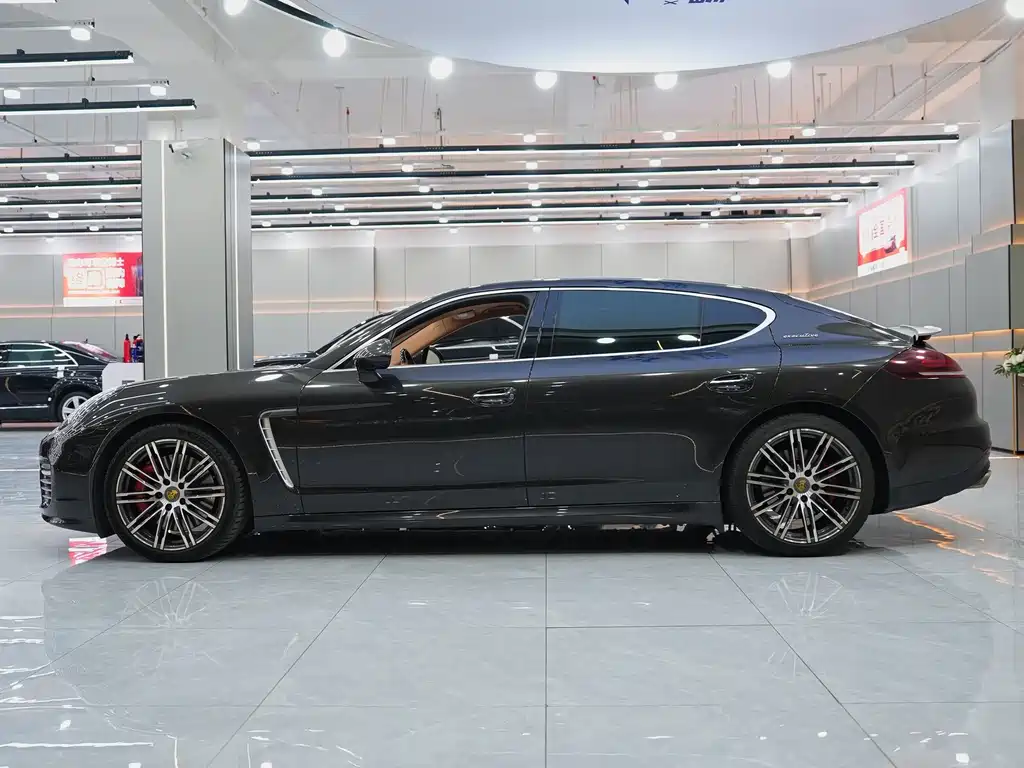 Porsche Panamera 2014 Panamera Turbo Executive 4.8T