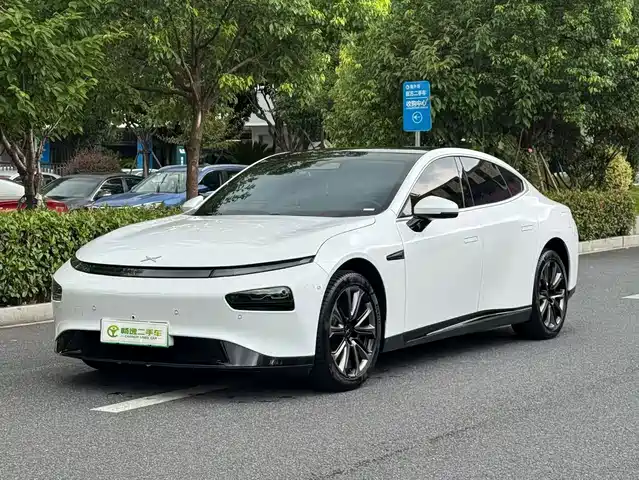 XPeng P7