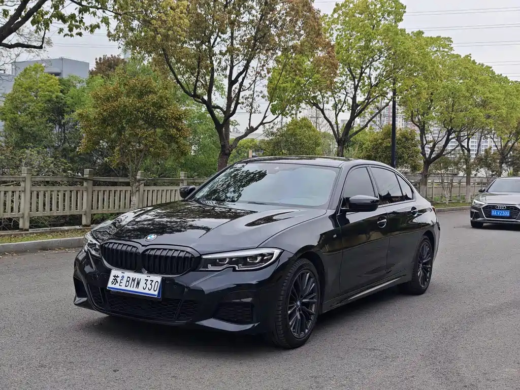Купить BMW 3 Series